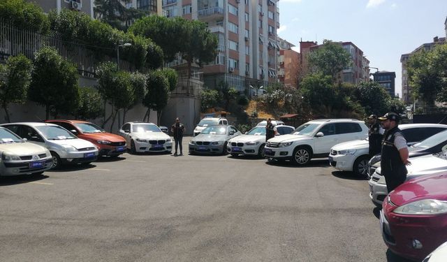 İstanbul merkezli 10 ilde 'change' araç operasyonu: 19 kişi tutuklandı