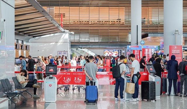 SGK’dan tartışmalı uygulama: Yurtdışında tatil yapanın emekliliği riske girebilir