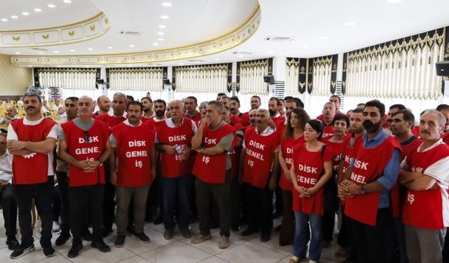 Kayyımın yönettiği belediyede işten çıkarılan işçiler: ‘Kürt olduğumuz için işten atıldık’