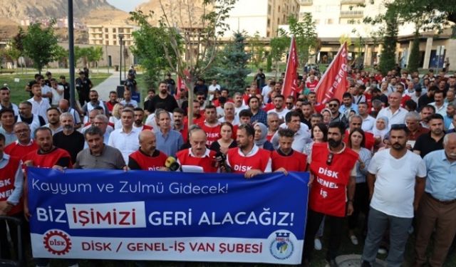 Van’da kayyımın işten çıkardığı işçiler, 42 gündür eylemde