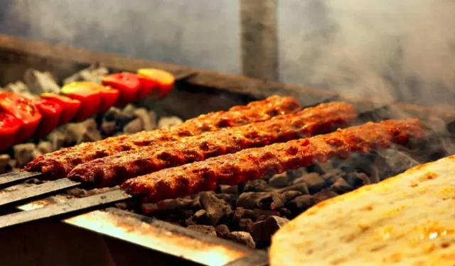 Turiste 91 bin liraya kebap sattı, gözaltına alındı!