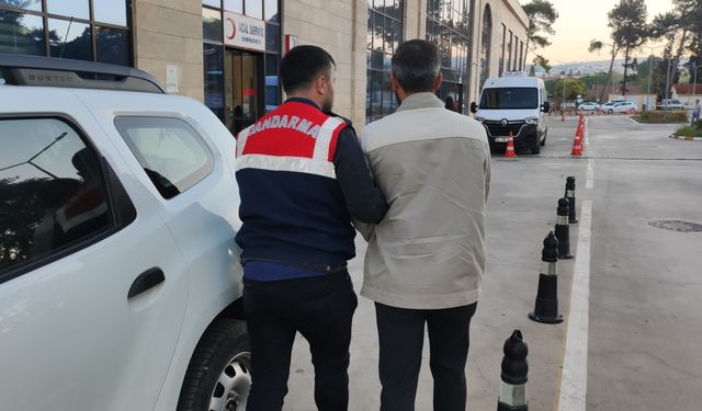 İzmir merkezli 16 ilde FETÖ operasyonu: 35 gözaltı