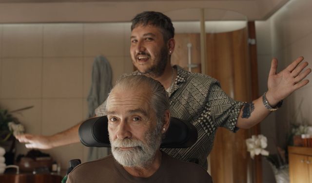Haluk Bilginer ve Feyyaz Yiğit’li ‘Yan Yana’ gişede patladı