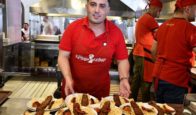Fransa'da kebapçı açılmasının yasaklanması Adana'da tepkiyle karşılandı