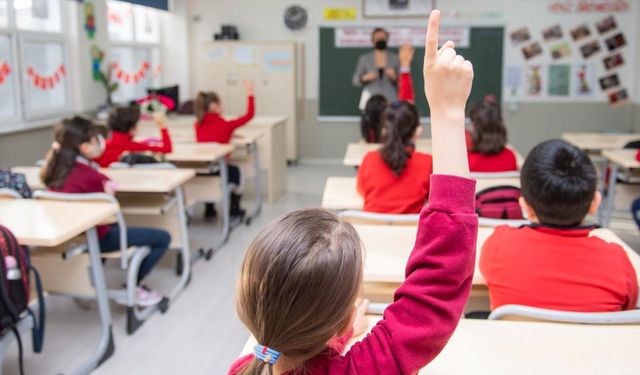 Kulis: 12 yıl zorunlu eğitim kısalıyor, okula başlama yaşı değişecek