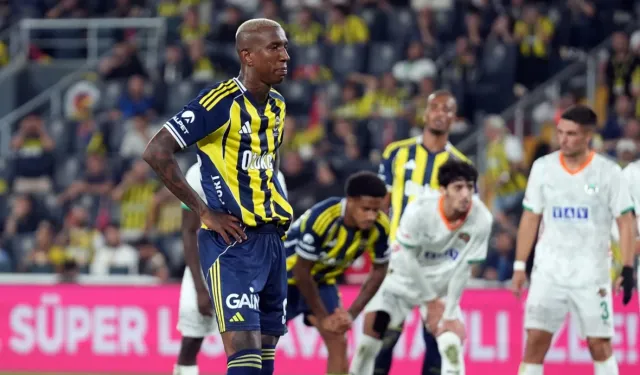 Anderson Talisca, penaltı kaçırmaya devam ediyor