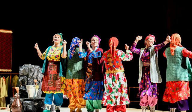 Ankara'da tiyatro buluşmaları başladı