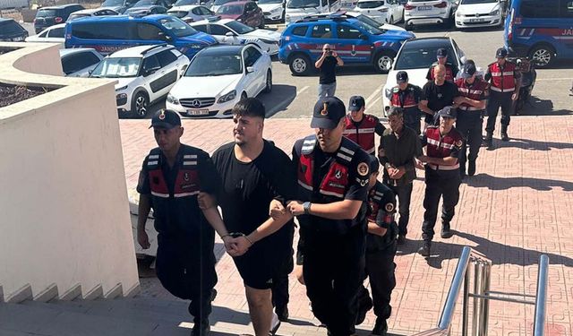 İstanbul'da iş yeri kurşunlayan şüpheliler, Bodrum'da yakalandı; 5 tutuklama