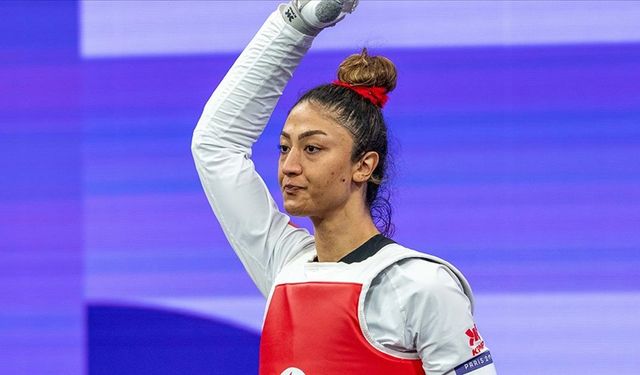 Milli tekvandocu Nafia Kuş Aydın dünya şampiyonu oldu