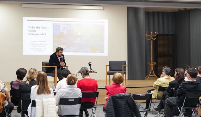 Etimesgut’ta tiyatro söyleşisine yoğun ilgi