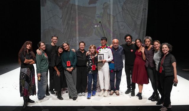 Tiyatro sahnesinde kültürel hafıza: ‘Wayqeycuna’ Etimesgut’ta seyirciyle buluştu