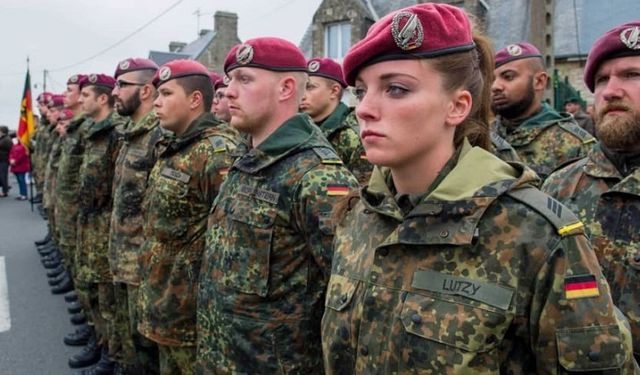 Almanya’da yeni askerlik planında uzlaşıldı