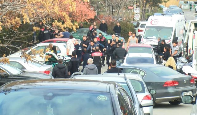 Ankara'da adliye önünde bıçaklı kavga; 5 yaralı