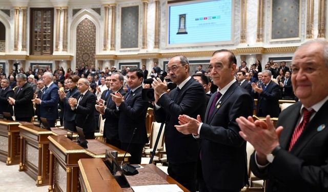 Özbekistan’da ‘Kelajak Merosi’ ödülleri İslam Medeniyeti Merkezinde sahiplerini buldu