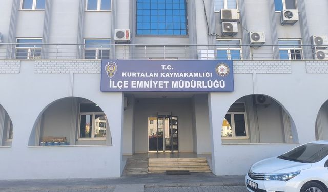 Kaçırılmış gibi davranıp, ailesinden 8 cumhuriyet altını fidye istedi