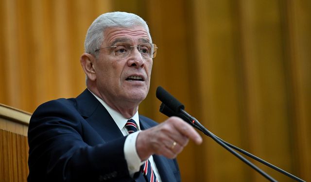 Dervişoğlu’ndan iktidara bayrak tepkisi: İnşaat şirketi değil, Türk devletini yönetiyorsunuz!