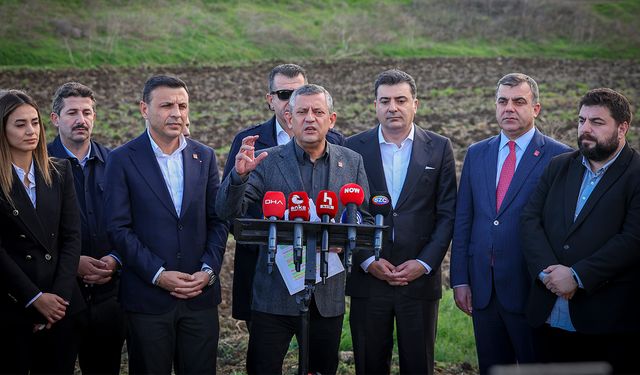 Özgür Özel, İmamoğlu ile bazı tutukluları ziyaret etti