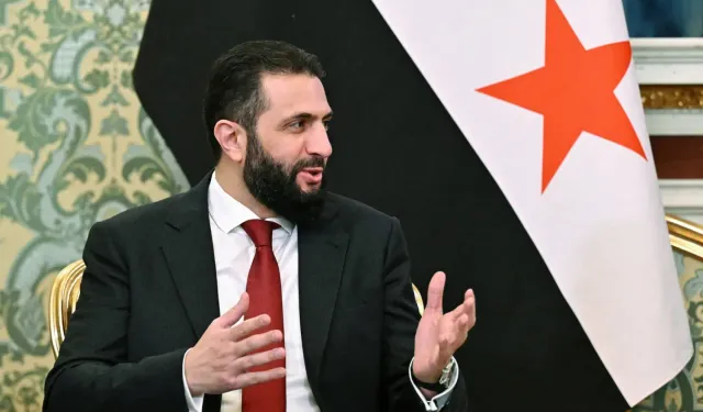 Şara'dan gazetecinin 'geçmişinizde teröristlik var' sözlerine tepki