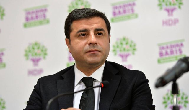 Demirtaş'tan Bülent Arınç'a: 'Hiç kimsenin benim adıma konuşma yetkisi yoktur'