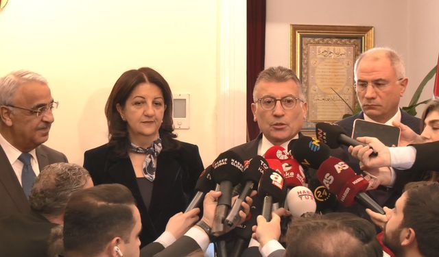 İmralı Heyeti'nden AK Parti'ye ziyaret: 'Barış, hukuksuz olmaz'