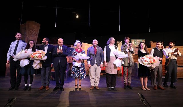 ‘Cimri’ Yenimahalle’de kahkaha dolu bir gece yaşattı