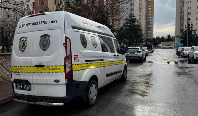 Boşanma aşamasında olduğu kadını öldürmeye gitti, tartıştığı başka bir kadını öldürdü!