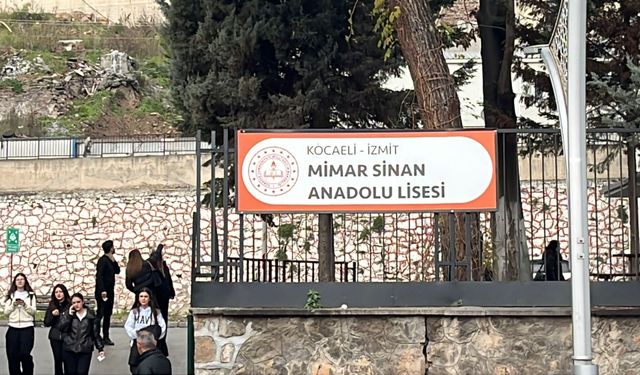 Lisede 3’üncü kattan düşen Deniz, ağır yaralandı