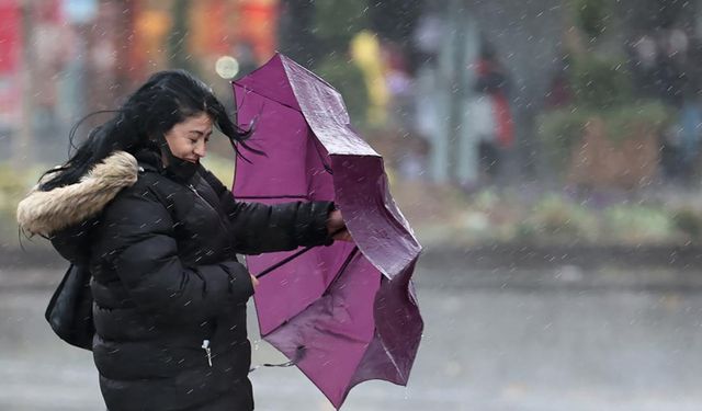 Ankara Valiliği saat verdi: Kuvvetli rüzgar ve fırtına geliyor!