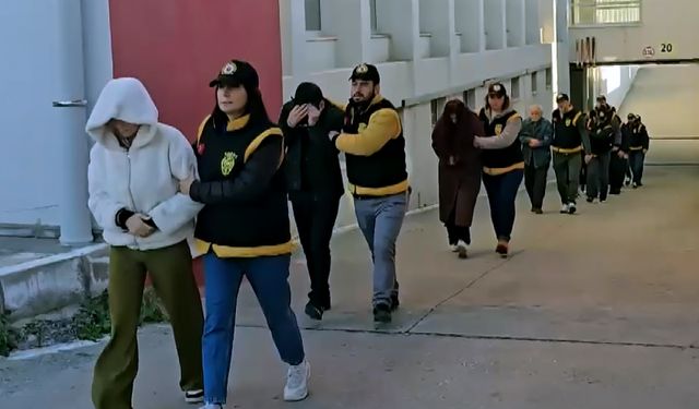 Masaj salonlarına fuhuş operasyonu; 14 tutuklama