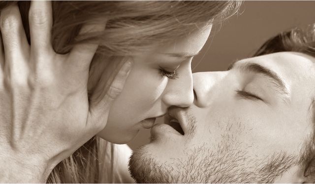 İyi öpücük nasıl anlaşılır; işte öpüşmede ustalaşmanın 5 yolu!