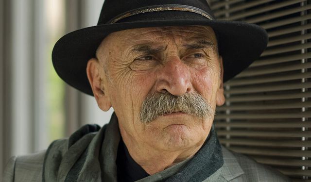 Ünlü oyuncudan Tuncel Kurtiz’in mezarına tepki