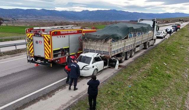 Cenazeye giderken kaza yaptılar: 2 ölü