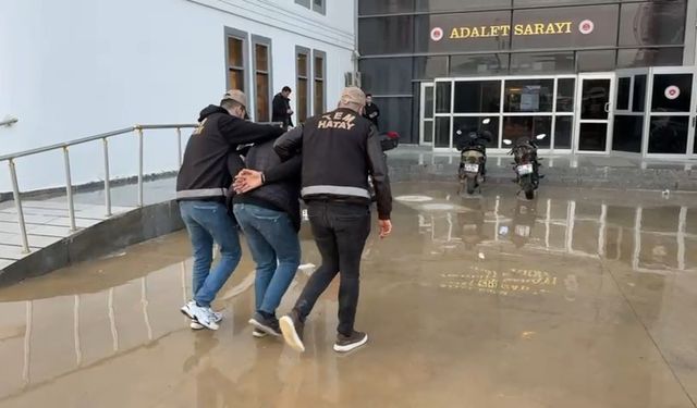 Hatay'da firari 2 FETÖ hükümlüsü yakalandı