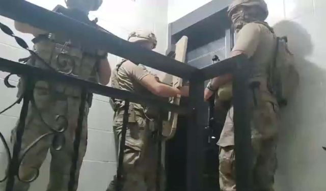 İzmir'de IŞİD operasyonu: 8 gözaltı