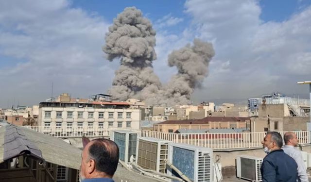 ABD ve İsrail, İran'ı vurdu; İran, misilleme saldırısı başlattı