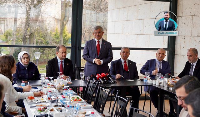 Davutoğlu’ndan dikkat çeken çıkış: Yerelde erken seçim olabilir