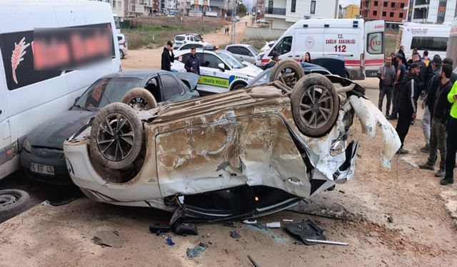 Otomobilin takla attığı kazada yaralanan 8 çocuktan 4’ü, beyin kanaması geçirdi