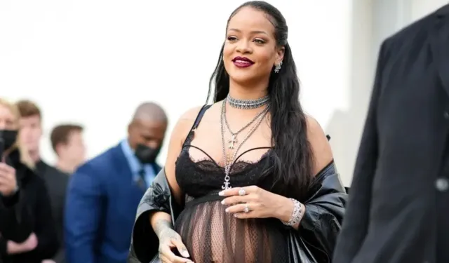 Ünlü şarkıcı Rihanna'nın evine silahlı saldırı!