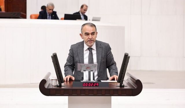 Sadullah Ergin, ‘üç ay içinde yeni siyasi oluşum’ iddialarına açıklık getirdi: Seçmeni iki kutba mahkûm etmeyeceğiz