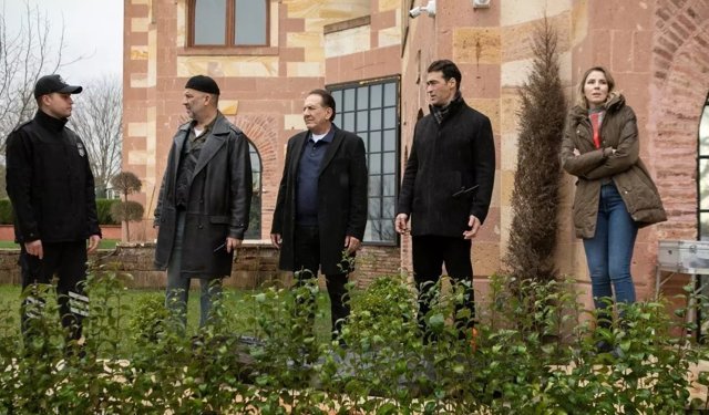 Arka Sokaklar 742. bölüm full izle, Arka Sokaklar fragman izle, Arka Sokaklar 743. bölüm fragman izle