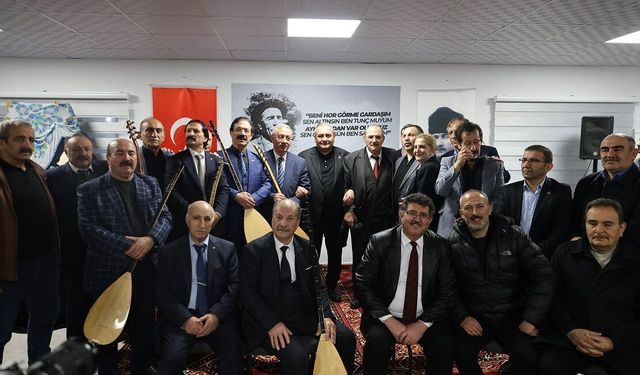 Âşıklar buluşmasında unutulmaz Ramazan akşamı