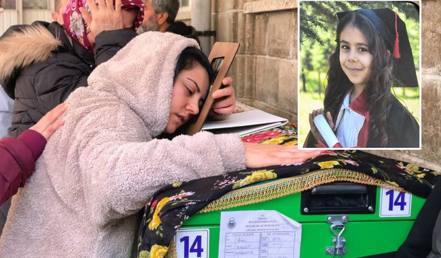 El freni çekilmeyen otomobilin çarptığı Öykü toprağa verildi