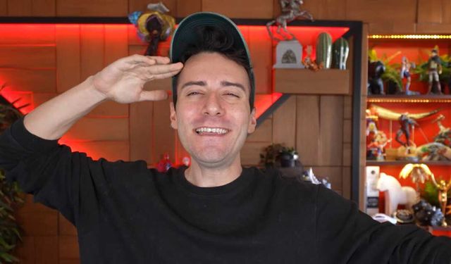 'Hayattayım' videosuyla geri dönen Enes Batur, özür diledi