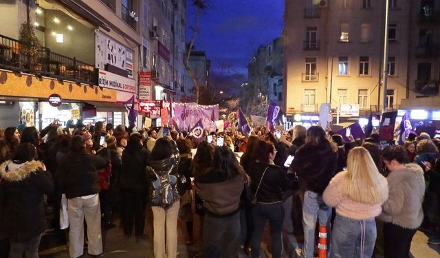 Beyoğlu'nda 24'üncü Feminist Gece Yürüyüşü