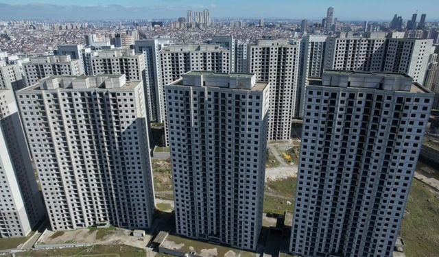 Esenyurt'ta 15 yıldır inşaatı süren gökdelenleri yapan şirkete soruşturma; kayyım atandı