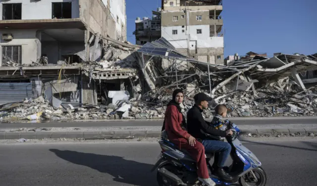 BM: İsrail’in saldırdığı Lübnan’dan 200 binden fazla kişi Suriye’ye geçti