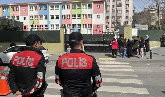 Riskli okullarda 24 saat polis devriyesi