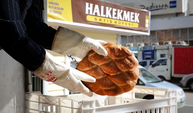 ABB Halk Ekmek mobil fırınla Ramazan pidesini vatandaşa taşıyor
