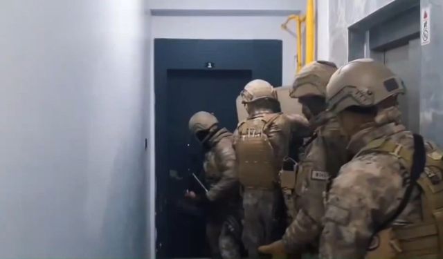 ‘Özel harekat polisi’ gibi davranan 3 kişi tutuklandı