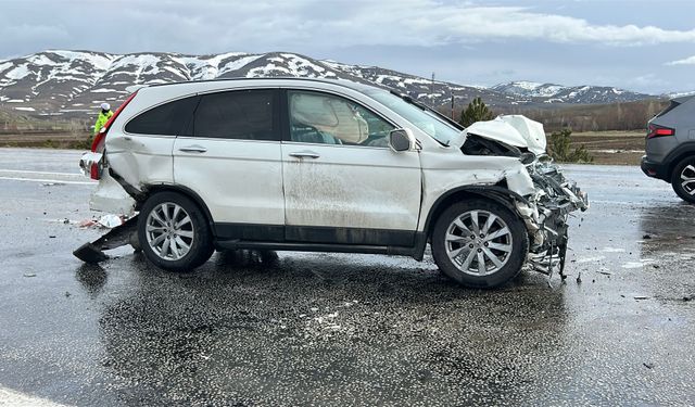 Sivas'ta zincirleme kaza: 1 ölü, 5 yaralı